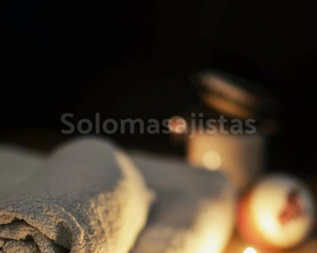 solomasajistas Masajistas                    Tarragona Chica colombiana hace masajes muy relajantes 641680872